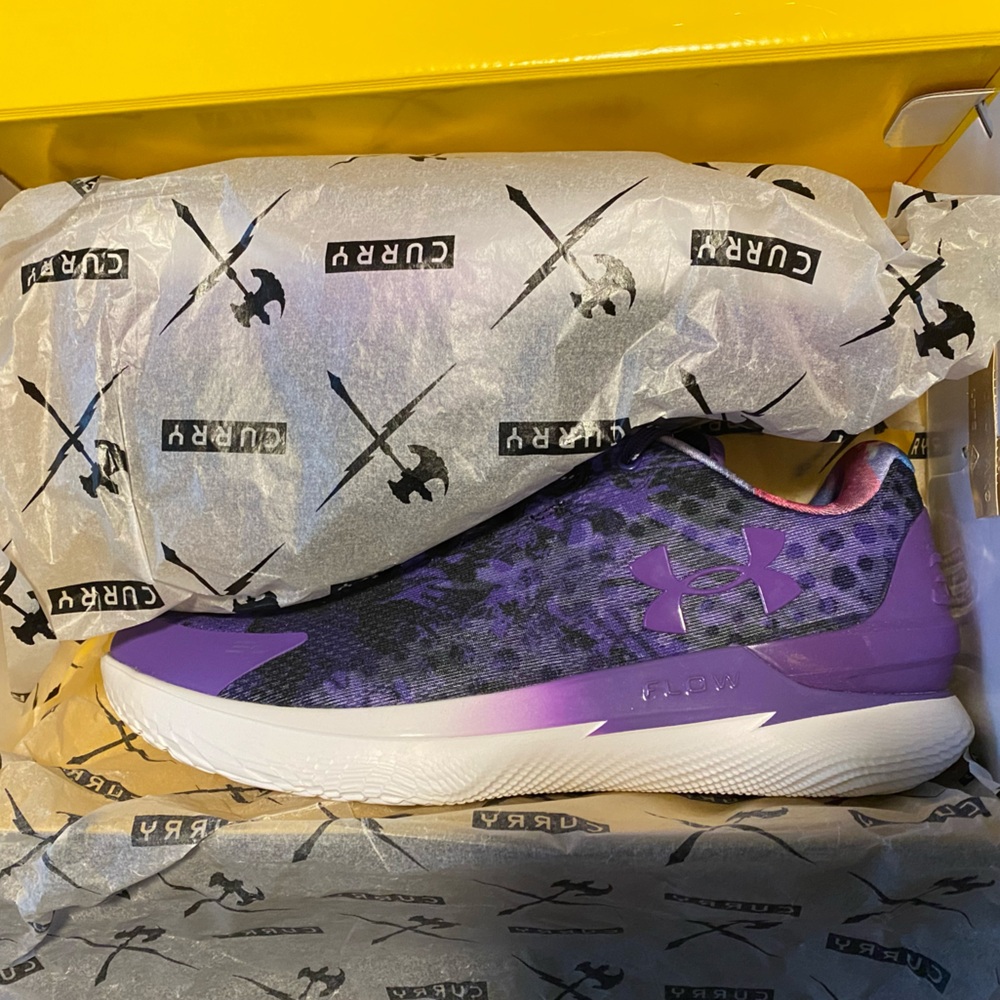 Curry 1 Low FloTro Basketball Shoes - Picture 7 of 9